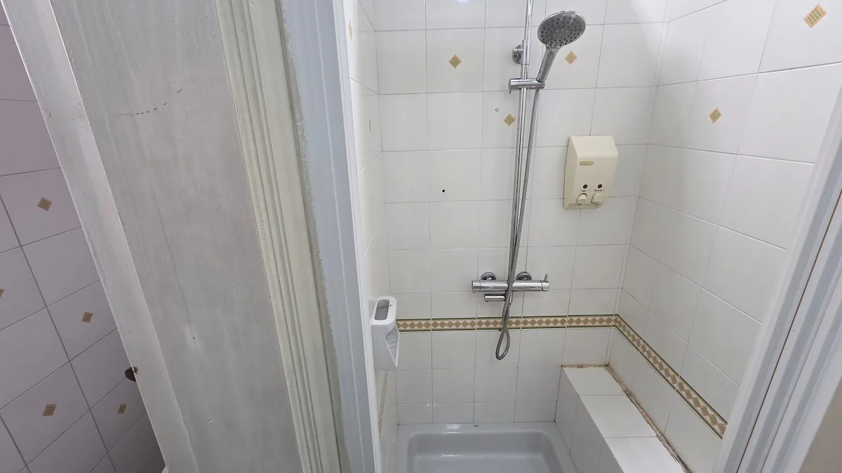 Baño completo 2 de VistaTown P2, foto 13 de 33