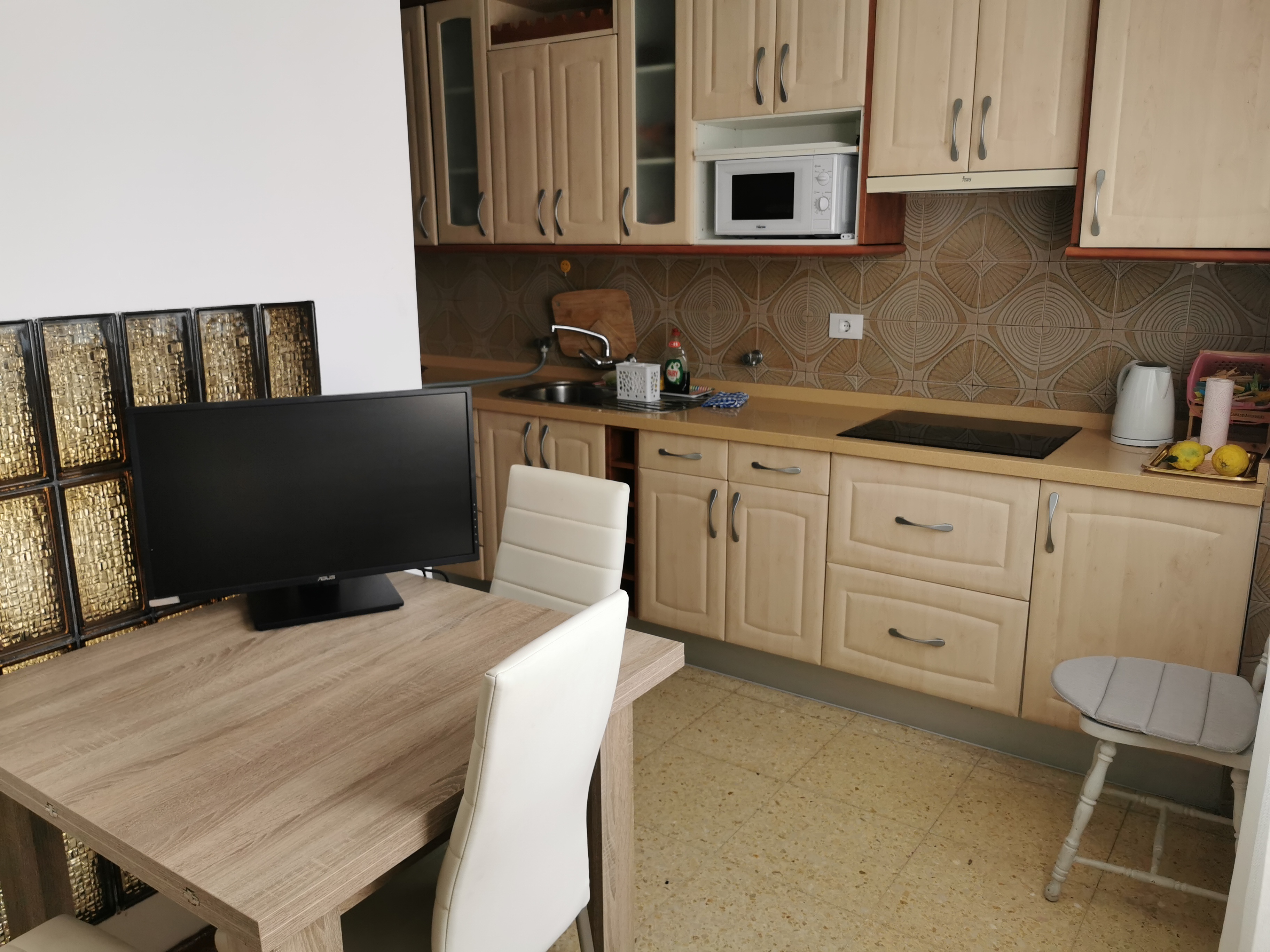Main kitchen view